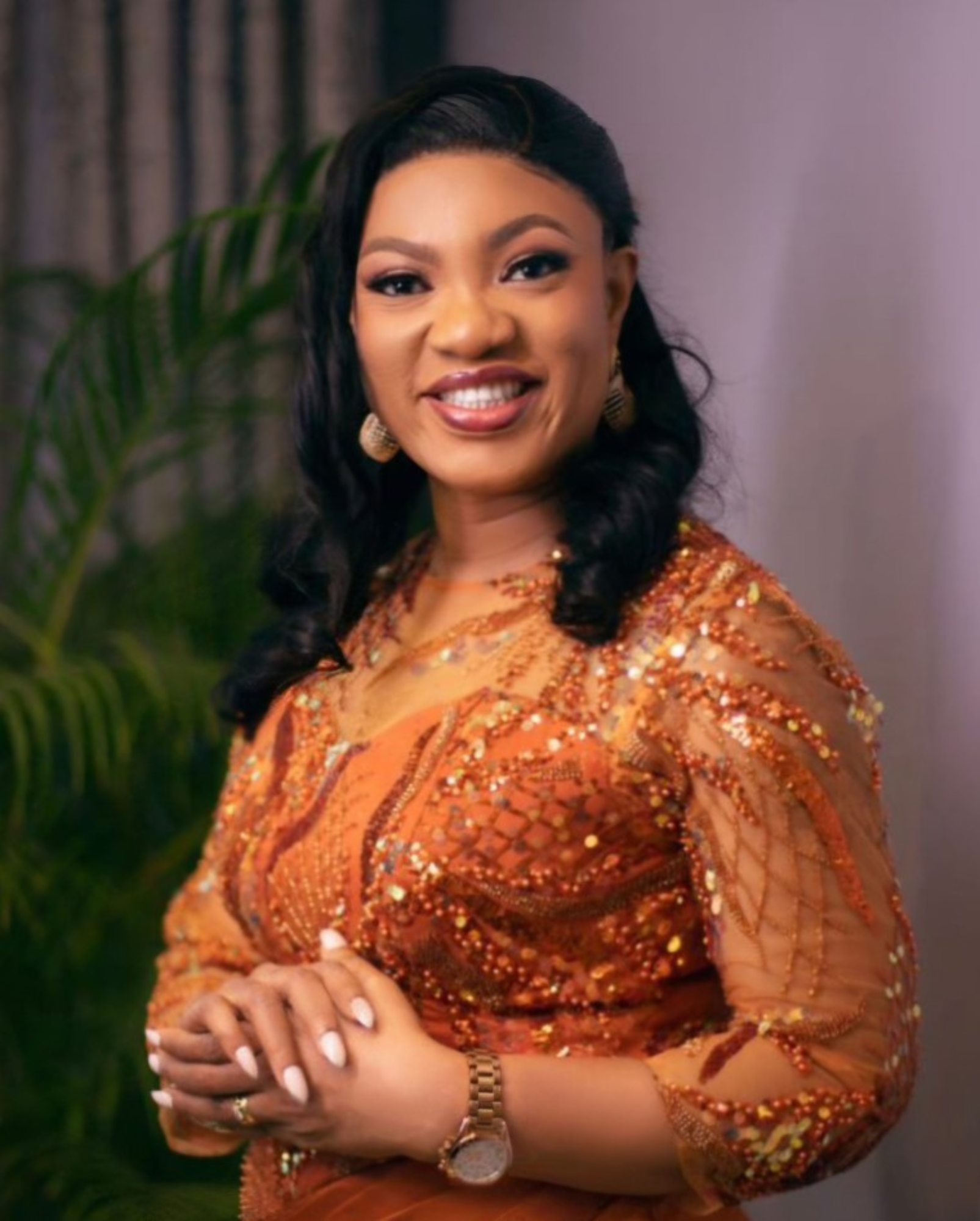 Dr Nibhoje Udom, The Radiant One